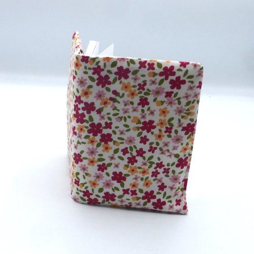 Petit carnet recouvert de coton fleurs rose rouge orange 9x14.5x1.5cm blanc ligné