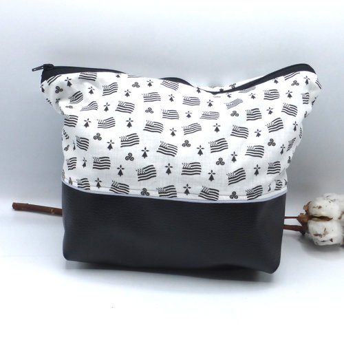 Trousse de toilette doublée bretagne drapeau breton triskells hermines en coton enduit, coton et simili cuir
