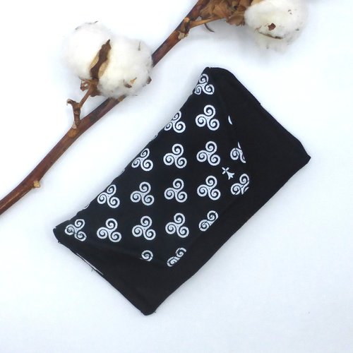 Etui à lunettes molletonné breton bretonne bretagne hermines triskells noir blanc en coton