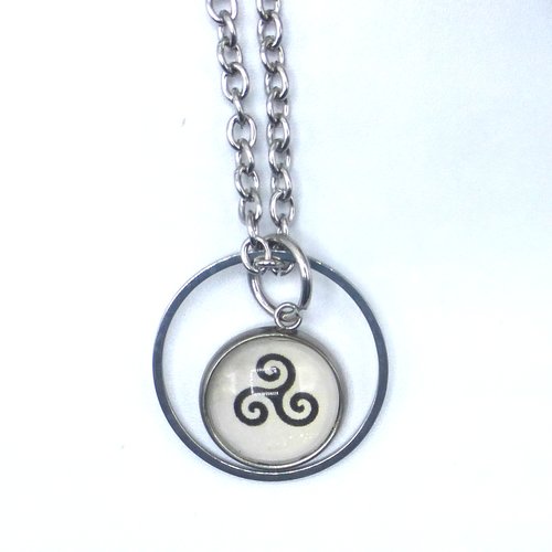 Pendentif rond bretagne breton triskell noir et blanc en cabochon en verre et acier inoxydable