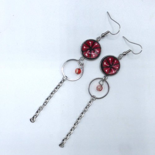 Boucles d'oreilles pendantes très longues chaine fleur rouge noir en pâte polymère et acier inoxydable