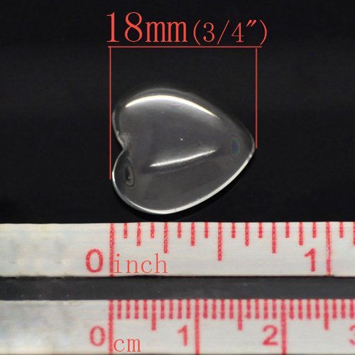 Cabochon coeur 17 x 18 mm en verre loupe transparent n°23