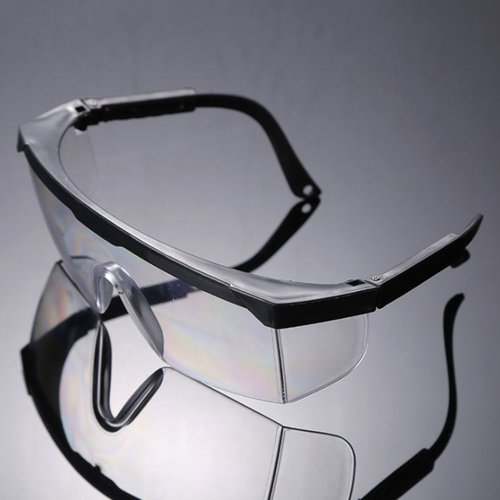 Lunette de protection en plastique noir 57