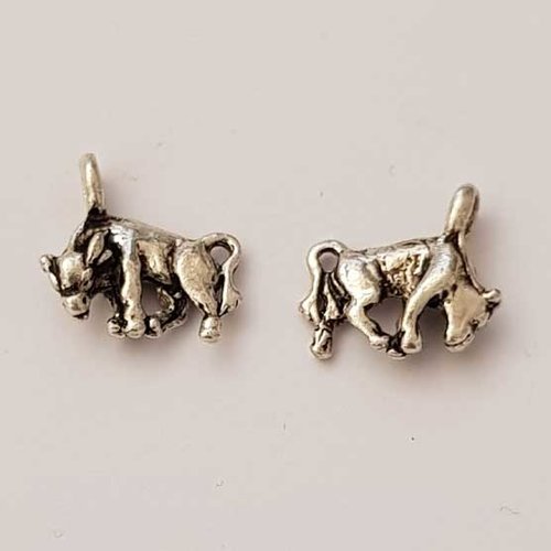 Breloque signe zodiaque taureau métal argenté n°01