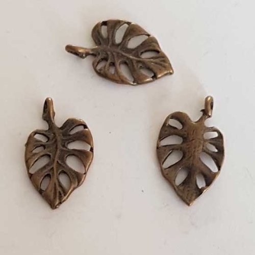 Breloque fleur métal n°154 bronze