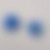 2 pompons fourrures 30 mm bleu ciel