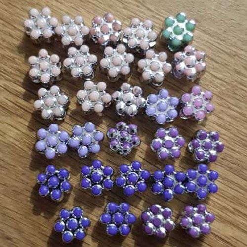 Lot de 25 perles fleurs n°06
