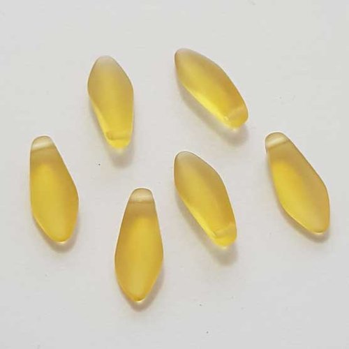 Perle en verre goutte d'eau jaune clair 01 17 mm