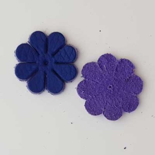 Fleur en cuir fleur 8 pétales 30 mm bleu n°03