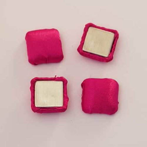 Cabochon carré en tissus rose 19 mm n°08