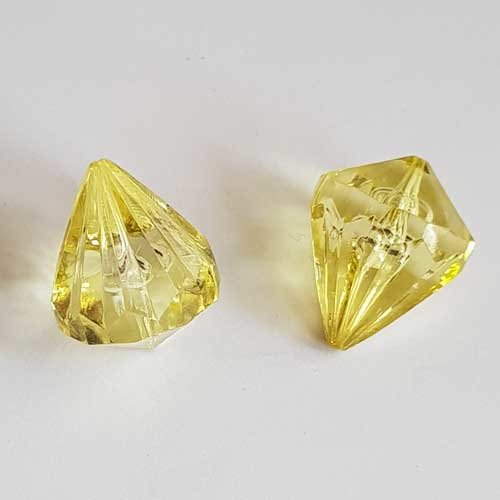 Perle acrylique diamant transparent 27 x 22 mm goutte jaune