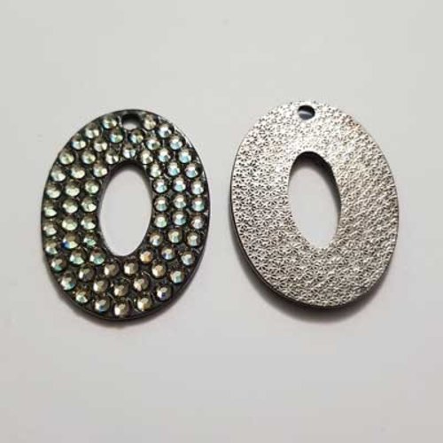 Breloque strass anneau gris foncé et métal argenté 38 x 28 mm n°16