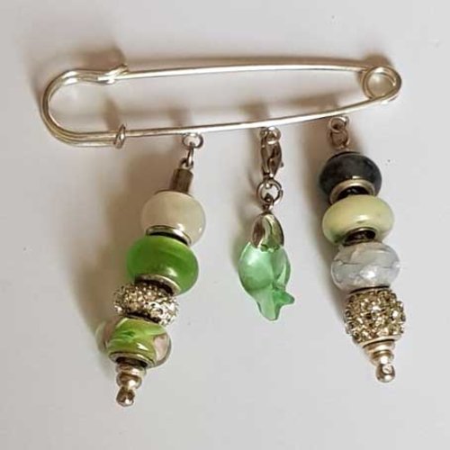Broche n°01 70 mm 2 tiges 8 perles