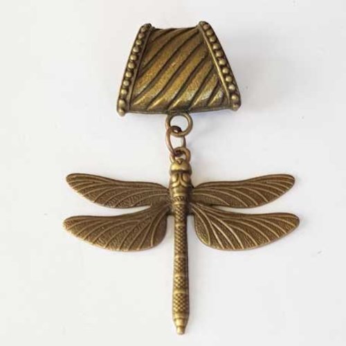 Passant  echarpe n°04 pendentif libellule 63 x 72 mm