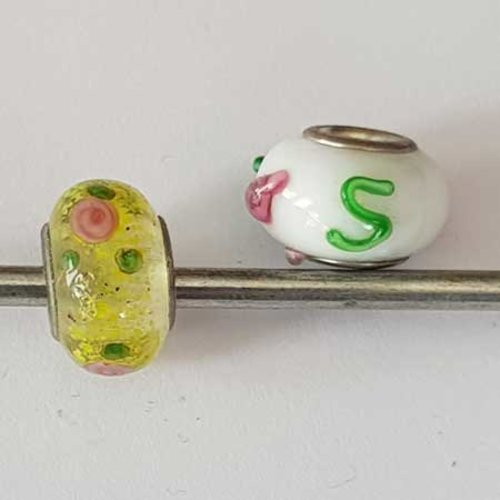 Perle n°1054 lot 2 pièces compatible style pandora grand trou ronde en verre