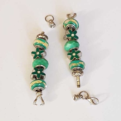 Pendentif n°08-01 tige serpent européen avec mousqueton