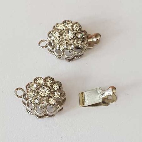 Fermoir à clip rond fleur argent et strass fermoir à clip