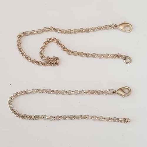 Lot 2 bracelets chaines en métal argenté 16 cm et 19.5 cm