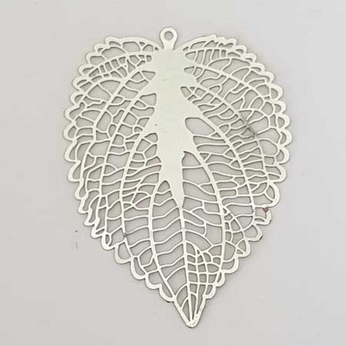 Lot n°38 1 breloque feuille 55 mm argent estampe filigrane