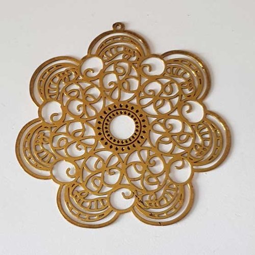 Lot n°054 1 breloque pendentif ronde 50 mm doré estampe filigrane