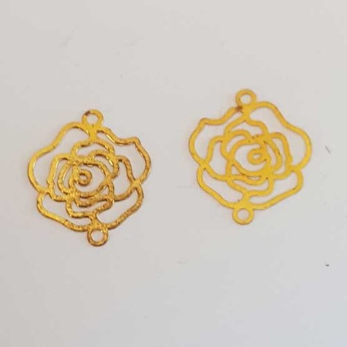 Lot n°058 1 breloque pendentif fleur 16 mm doré estampe filigrane intercalaire entre deux