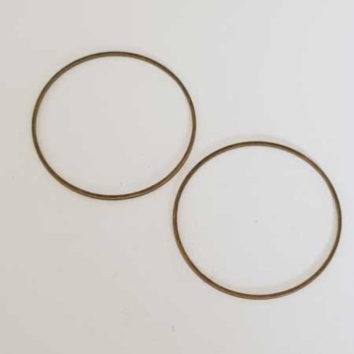 Lot n°067 1 pendentif anneau rond 45 mm bronze intercalaire entre deux