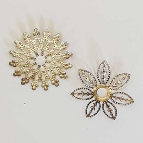 Lot n°082 2 pendentifs fleurs 28 mm argent estampe filigrane