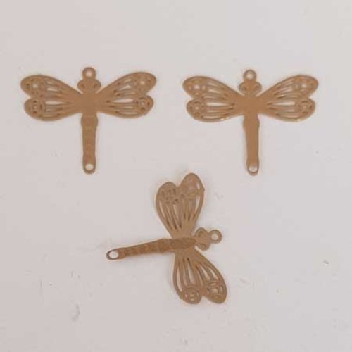 Lot n°101 1 pendentif breloque libellule marron clair 15 mm estampe filigrane