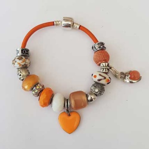 Bracelet n°02 clip européen 19 cm cordon élastique orange