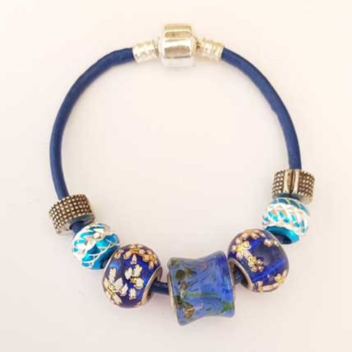 Bracelet n°12 clip européen 18 cm cuir lisse bleu fermoir clip lisse