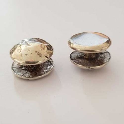 Fermoir bouton martelé zamak pour cuir