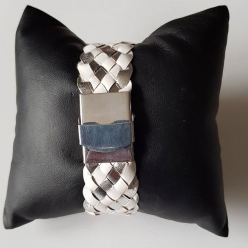 Cuir tressé de 20 mm par 20 cm n°01
