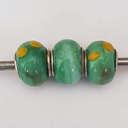 Perle n°1266-02 vert lot 3 pièces compatible style pandora grand trou en verre ronde