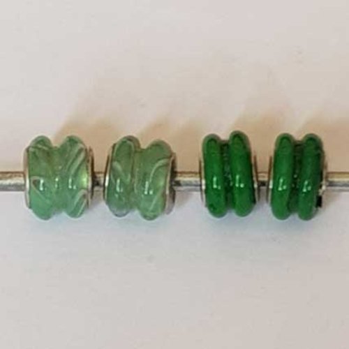 Perle n°1266-08 vert lot 4 pièces compatible style pandora grand trou en verre ronde