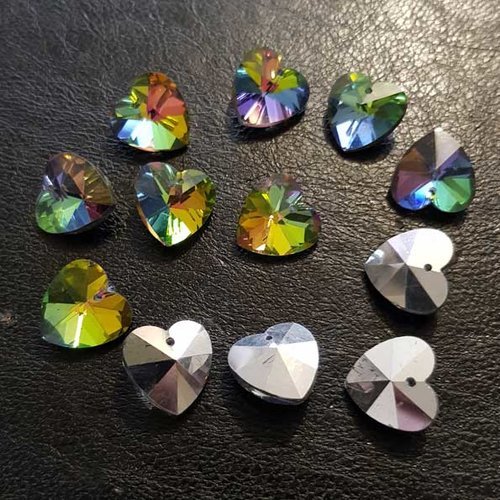 4 breloques pendentifs en verres facettés coeur n°01-05