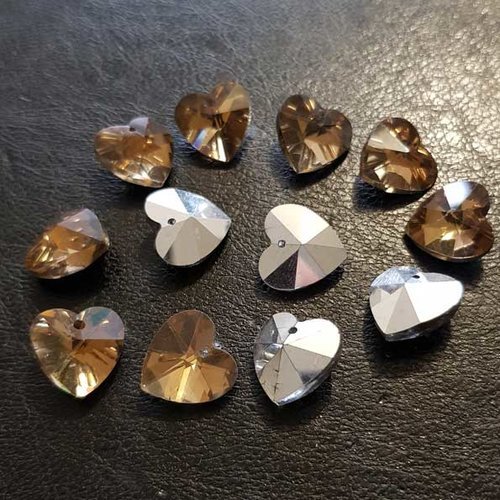 4 breloques pendentifs en verres facettés coeur n°01-04