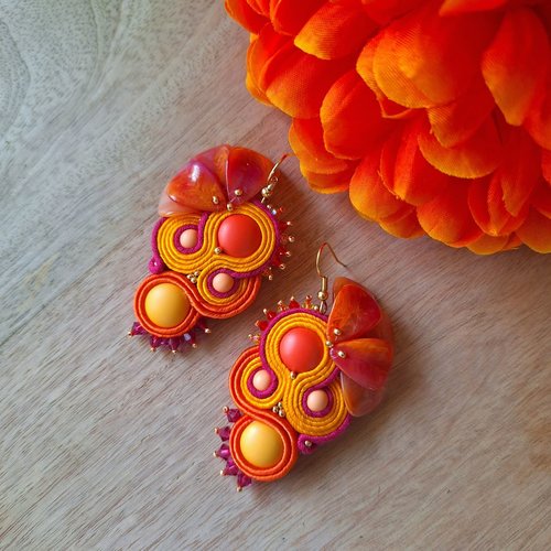 "lola" boucles soutache, résine et inox