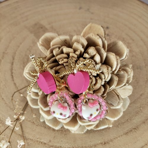 Boucles d’oreilles à clips pendantes hello kitty