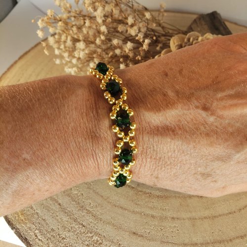 Bracelet en perles de verre et perles dorées