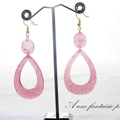 Boucle d'oreille argenté ovale rose foncé brillant