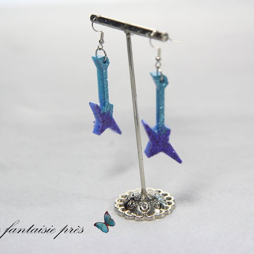 Boucle d'oreille argenté guitare électrique