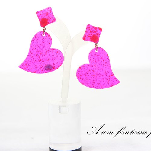 Boucle d'oreille coeur rose