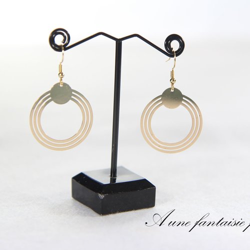Boucle d'oreille doré cercle