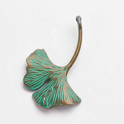 Pendentif feuille de ginkgo en alliage de zinc patinée