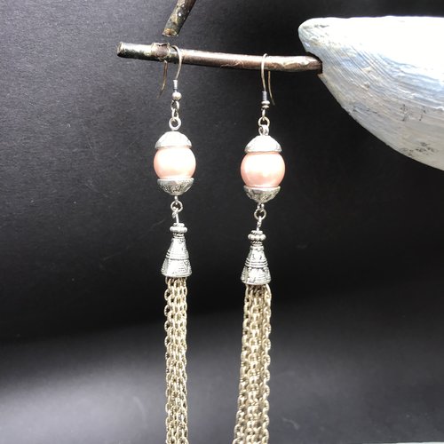 Kit boucle d'oreille romantiques,logues,pompon métal et perle de verre rose