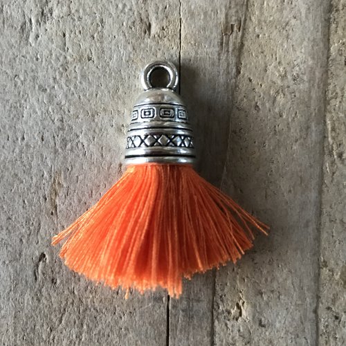 Pompon de fil de coton orange avec calotte de métal argenté 4 cm