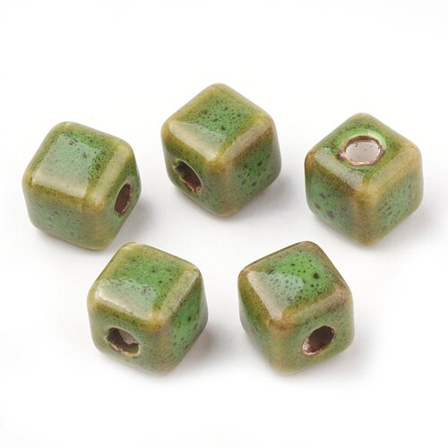 Perle céramique du pérou,carré vert,8,5mm trou 2 mm,lot de 10 perles