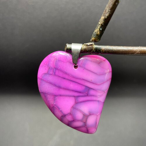 Pendentif coeur agate et sa bélière acier inoxydable,4,5 cm de long