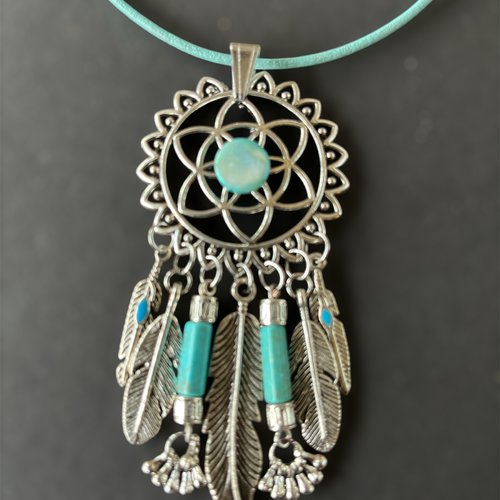 Collier en cuir turquoise et son pendentif amérindien attrape rêve