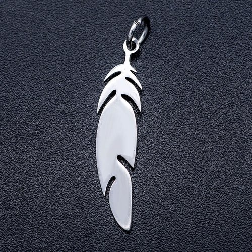 Pendentif plume en acier inoxydable argent 26x6x1mm